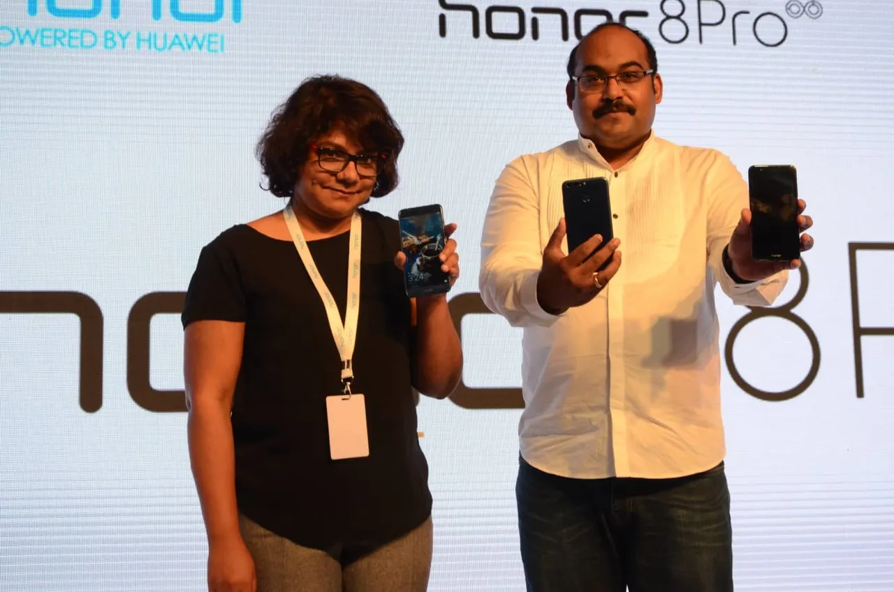 P Sanjeev Vice President Sales Huawei Honor Consumer Business and Shalini Puchalapalli Director Category Leadership Amazon India launching the Honor Pro in New Delhi