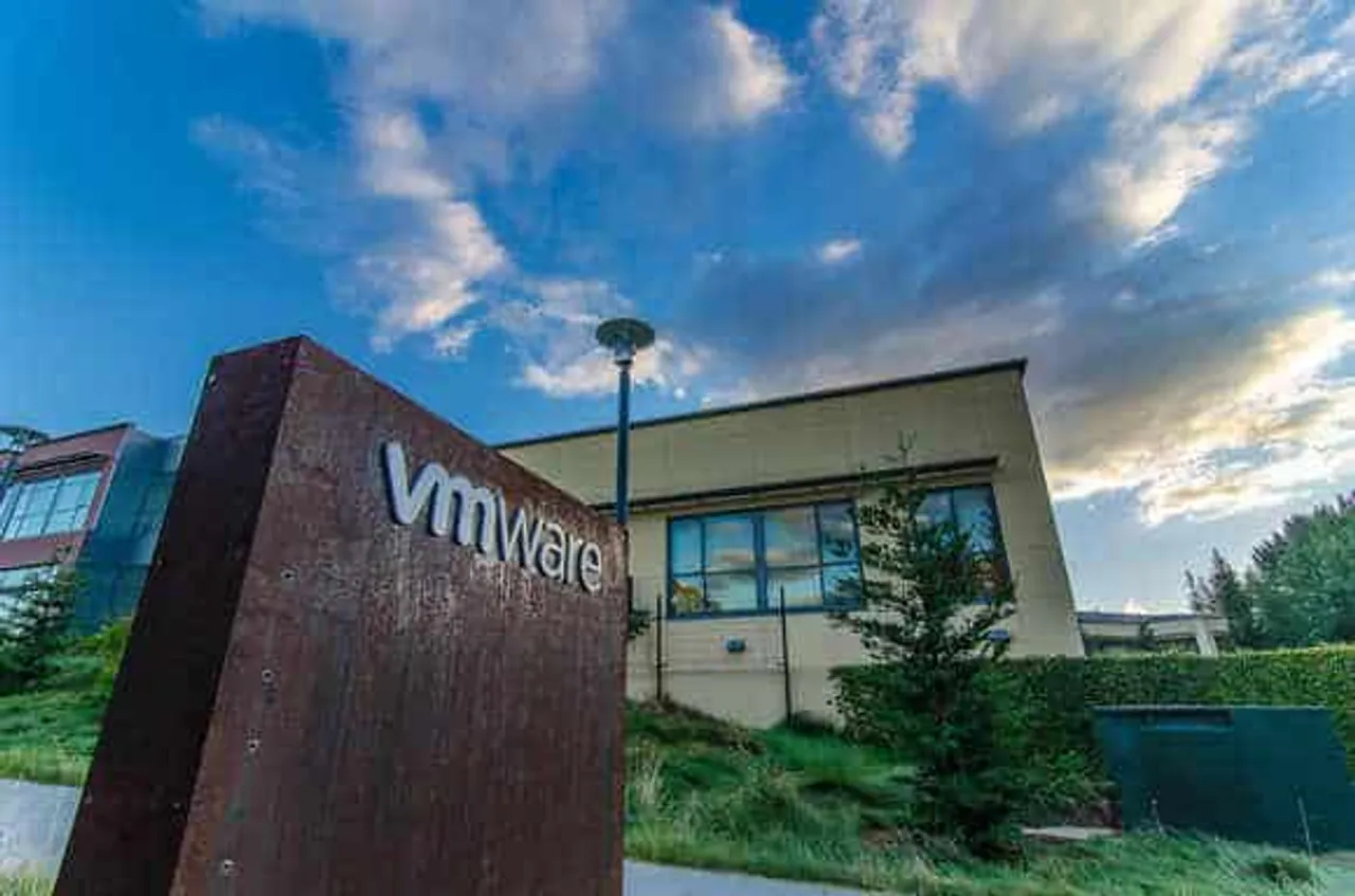 VMware joins hands with Dell EMC