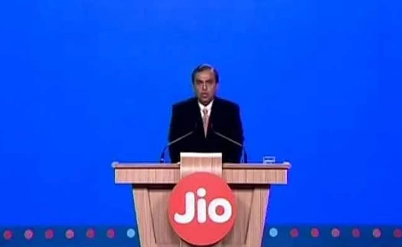 The price differential of free voice on Jio network and exorbitantly high tariffs on 2G networks causes the 35 - 40 crore 2G customers of Airtel and Vodafone-Idea to give missed calls to Jio customers