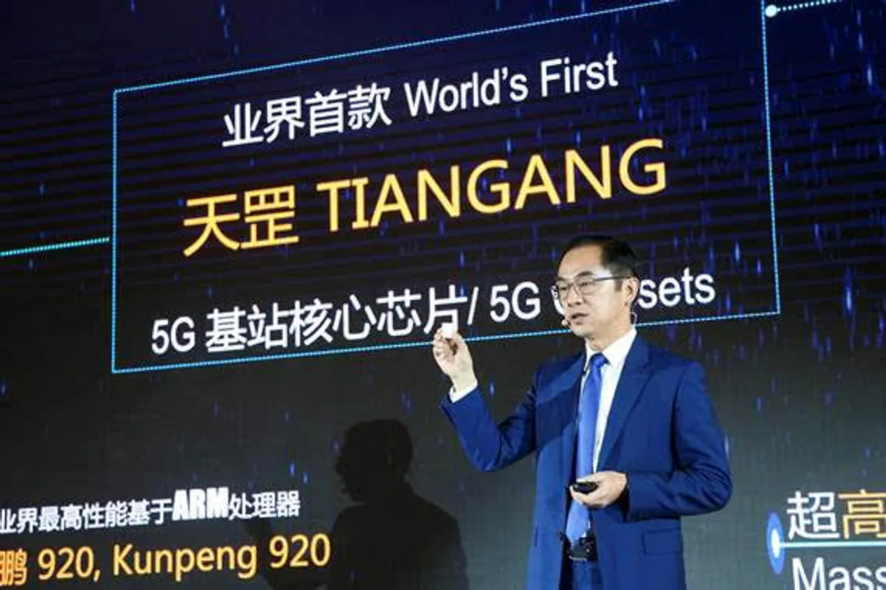 Huawei launches world's first 5G base station core chip