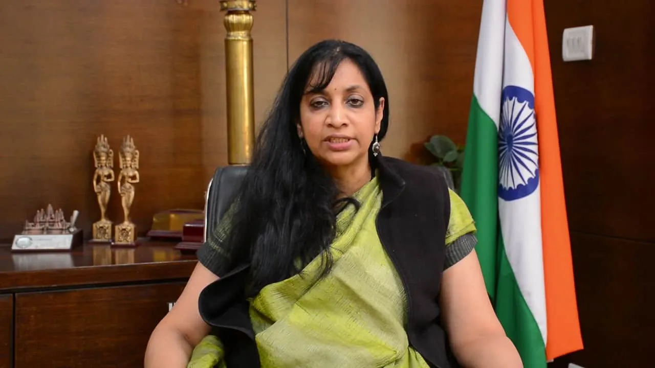 "Govt Needs to Invest More" says Aruna Sundararajan, Just Retired Telecom Secretary in a Conversation with VnD