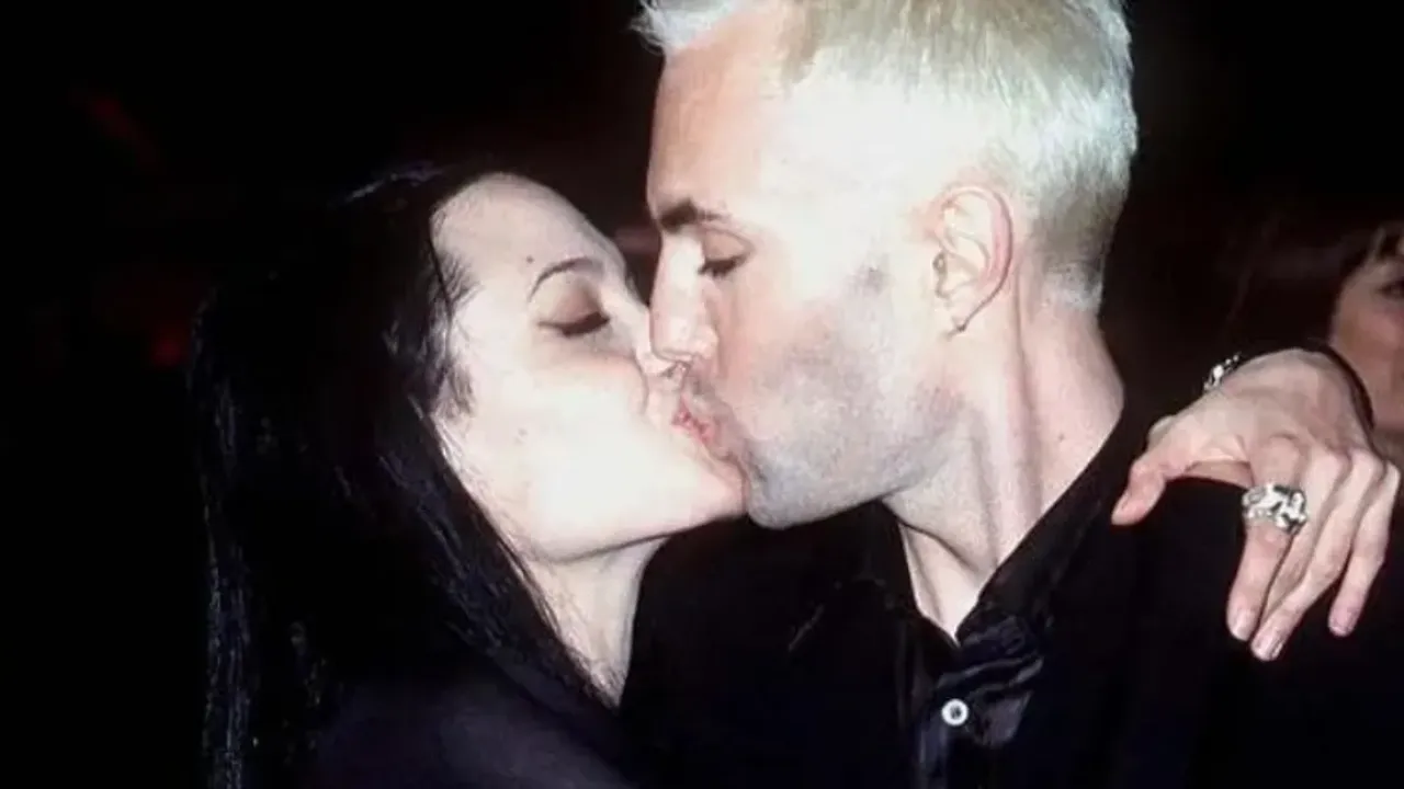 The famous kiss!