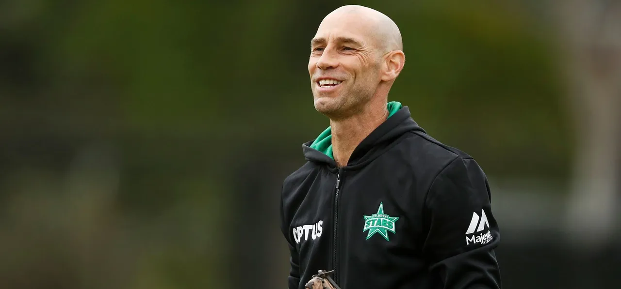 David Hemp appointed as head coach of Pakistan