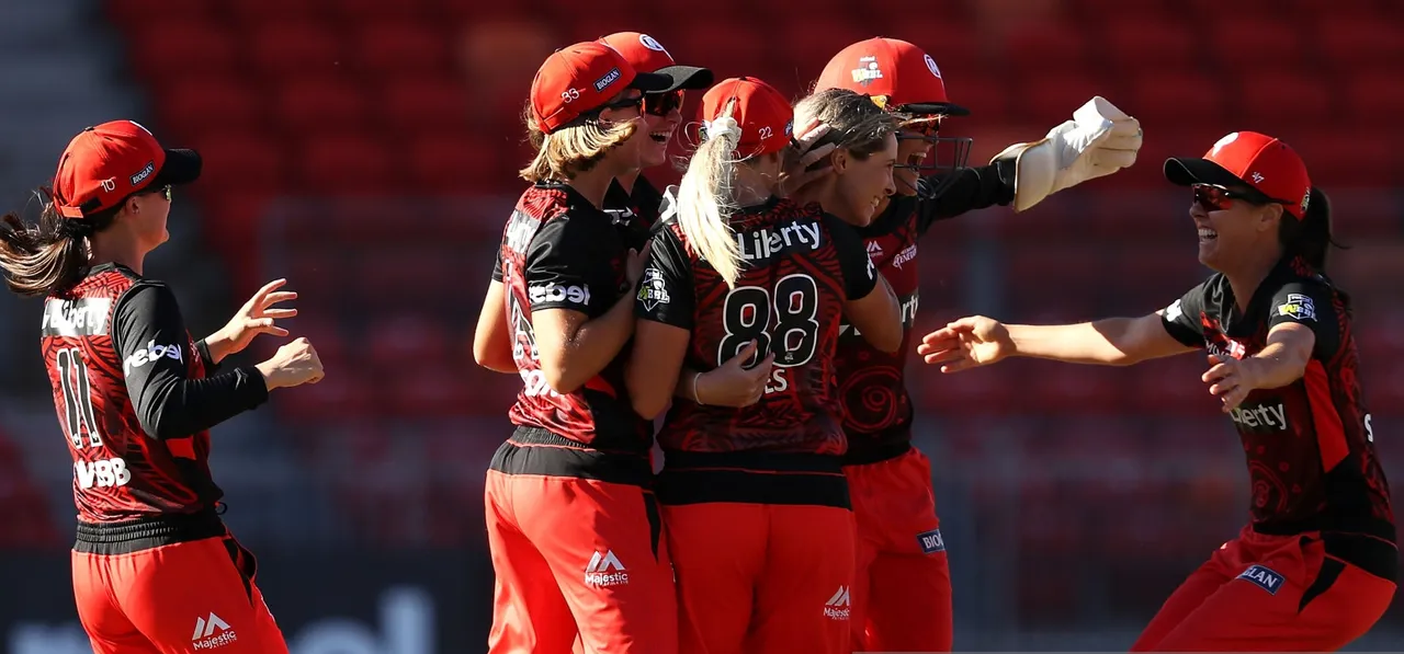 Courtney Webb heroics bring Stars down in a thriller; Heat hand Hurricanes a hiding