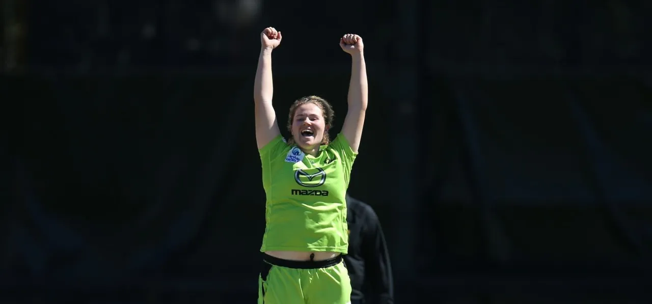 Hannah emerges Thunder’s Darling; Stafanie, bowlers shine for Strikers