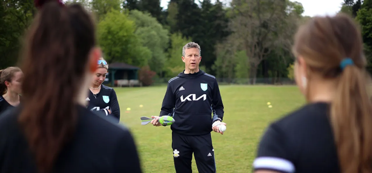 Jonathan Batty to continue as Melbourne Stars head coach for two years