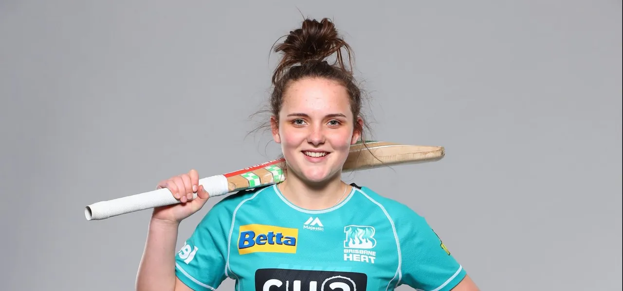 Amelia Kerr, Maddy Green re-sign with Brisbane Heat for WBBL06