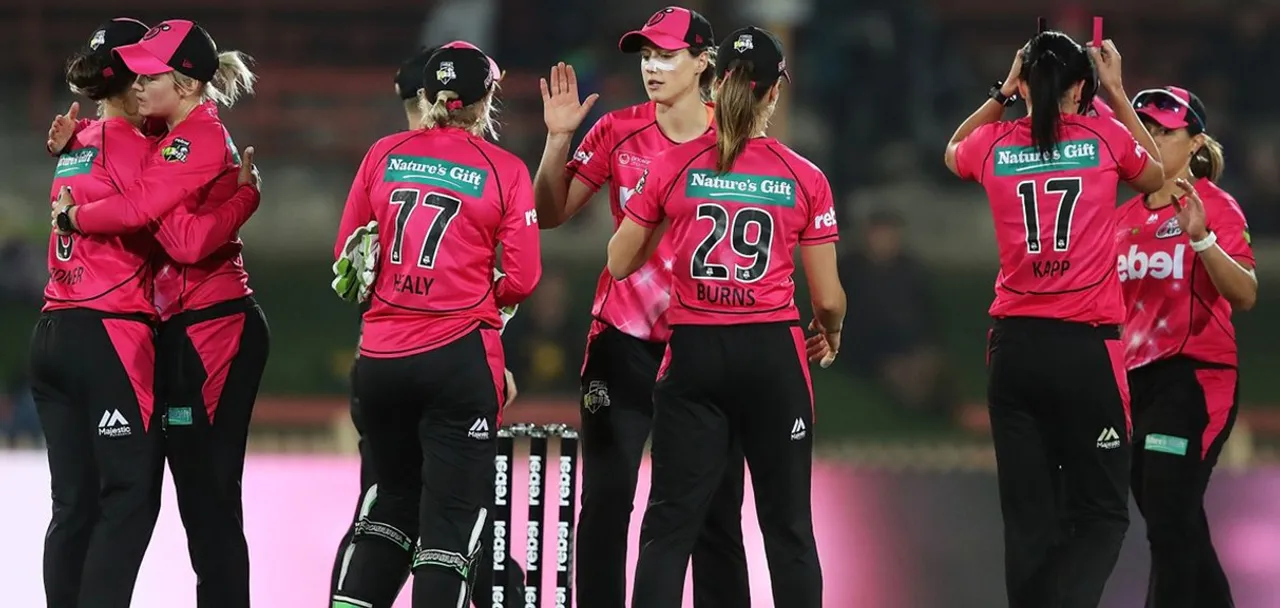 Reigning Champions Sydney Sixers Rain Sixes and take shine off the Melbourne Stars