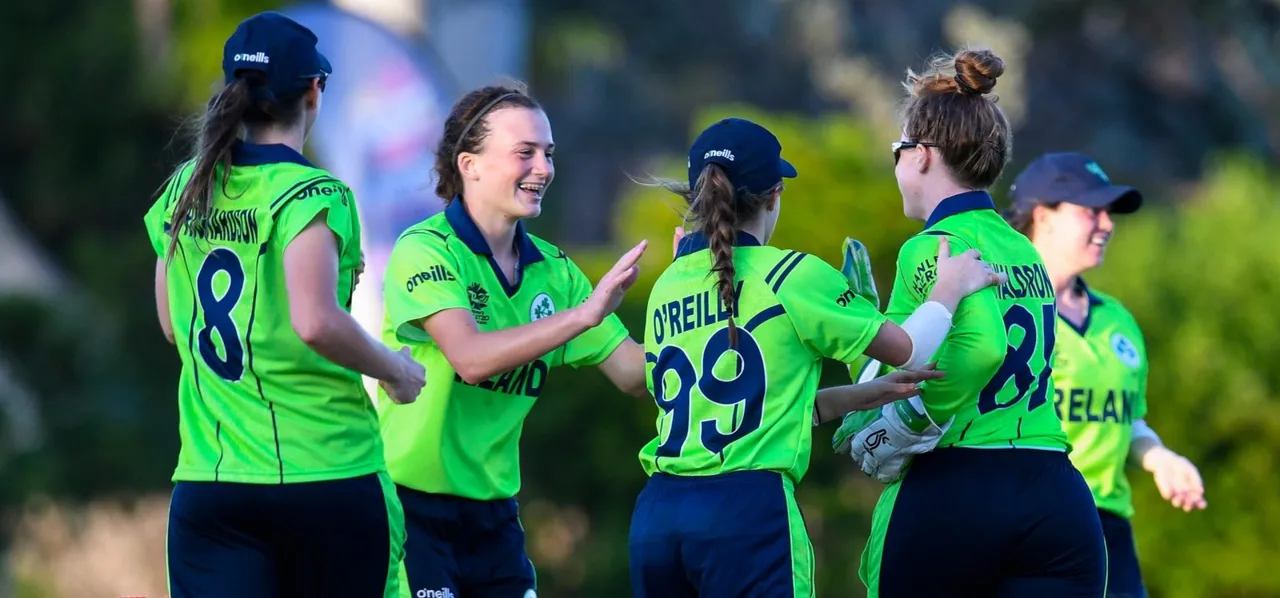 Leah Paul guides Ireland Academy to easy win