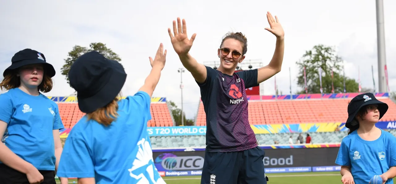 Kate Cross starts fundraising campaign for struggling cricketers
