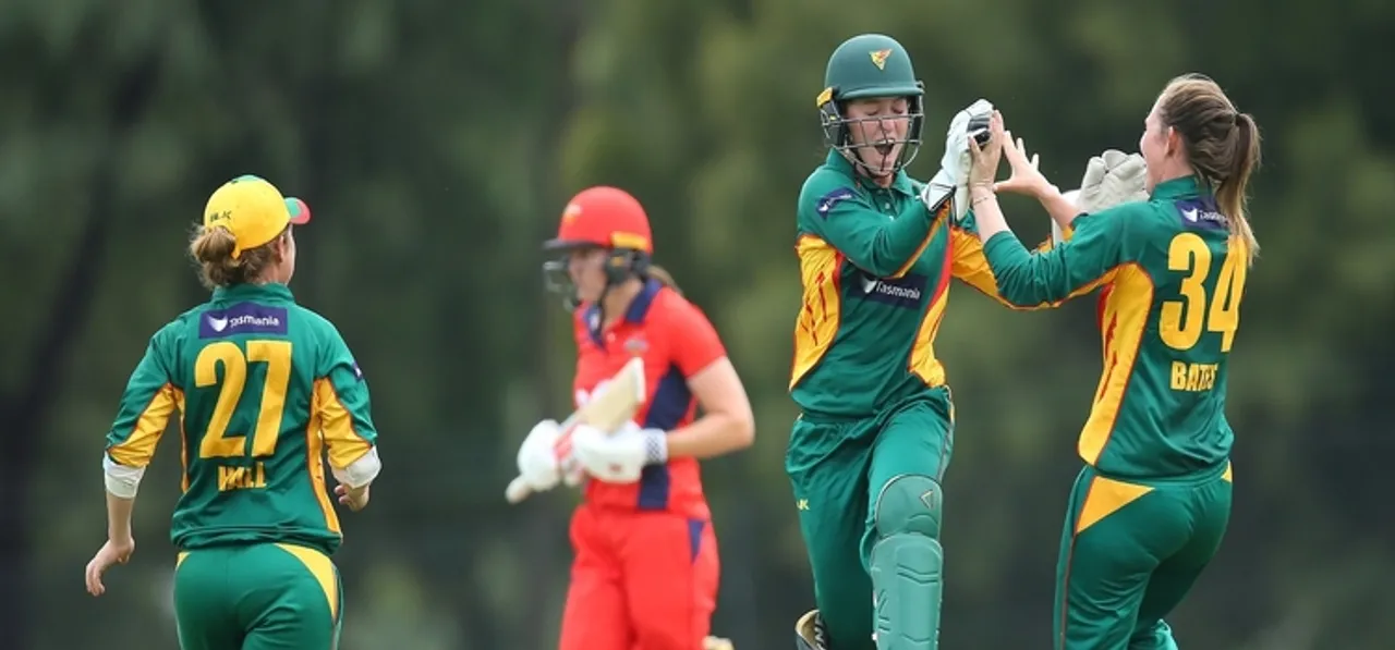 Naomi Stalenberg, bowlers headline Tasmania Tiger's four-wicket win against Scorpions