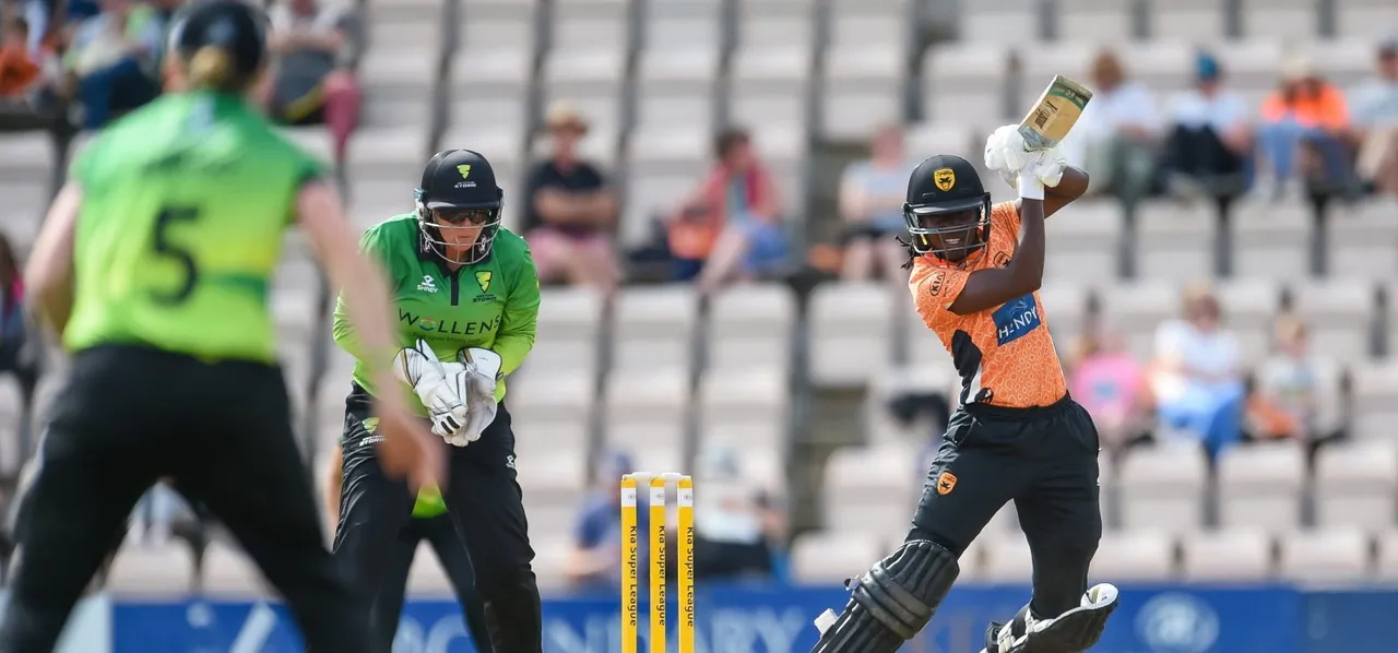 Southern Vipers start as heavy favourites against Lancashire Thunder