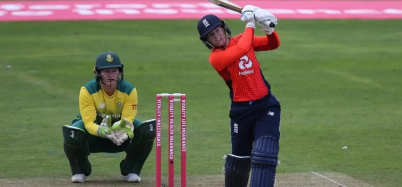 Tammy Beaumont leads England's record day