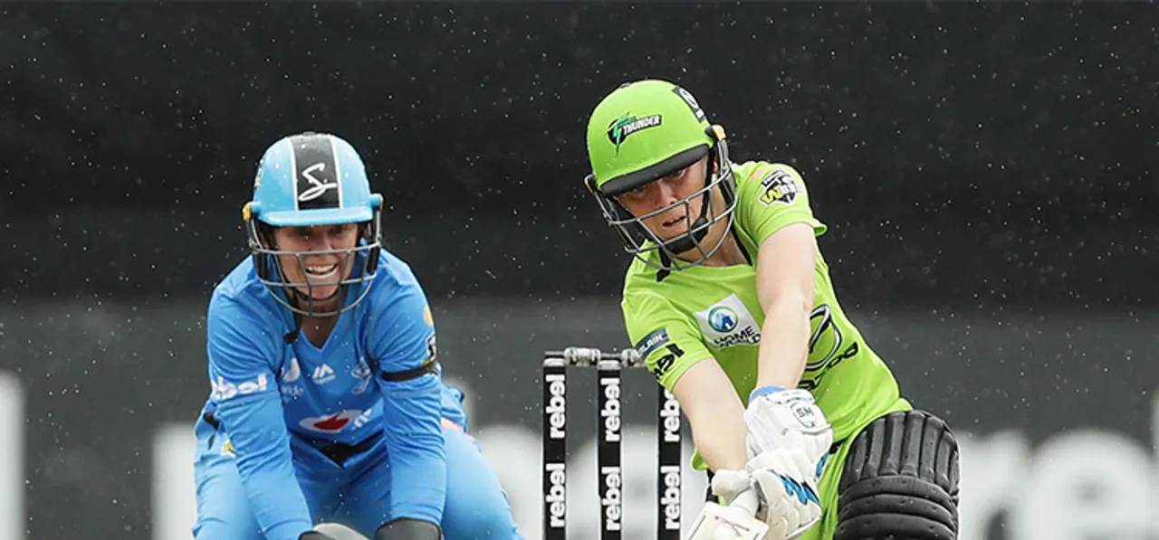 A magnificent 83 from Heather Knight headlines Sydney Thunder's thumping of Adelaide Strikers