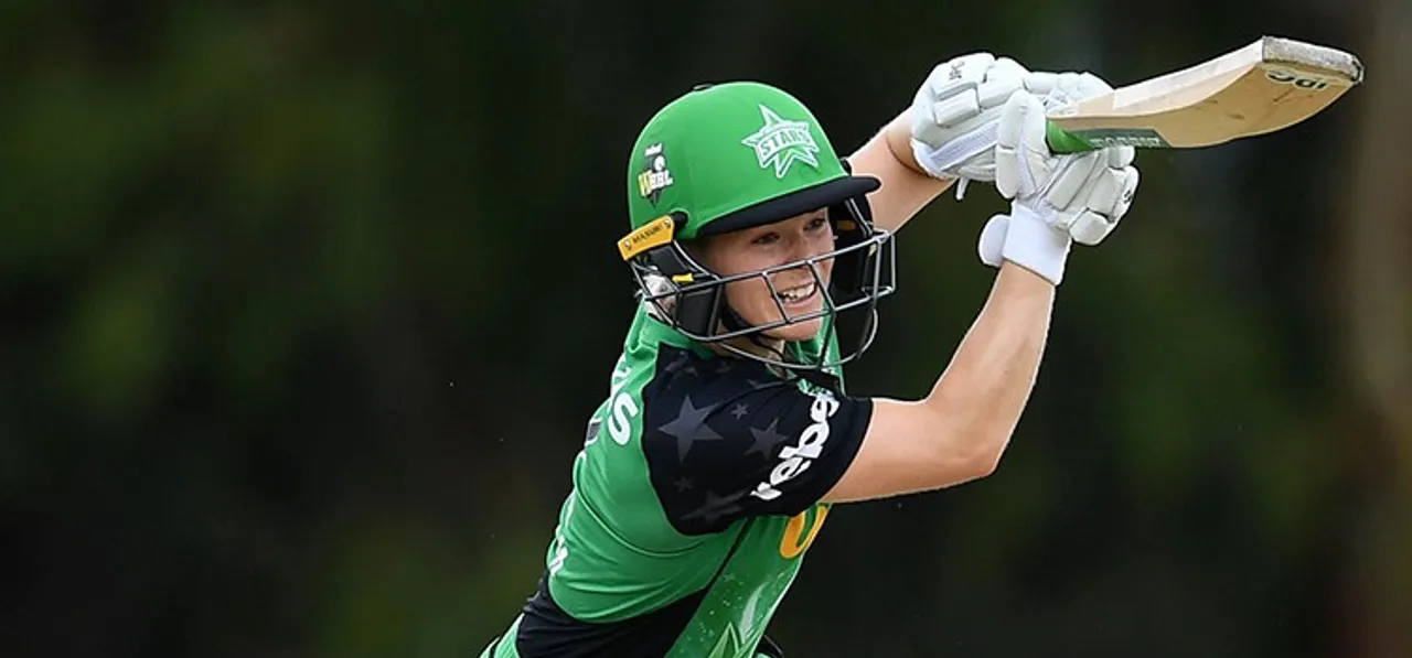 Katie Mack signs with Adelaide Strikers