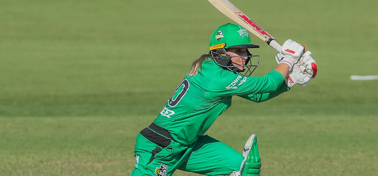 Mignon du Preez, Natalie Sciver outshine Strikers to win five in-a-row for Melbourne Stars