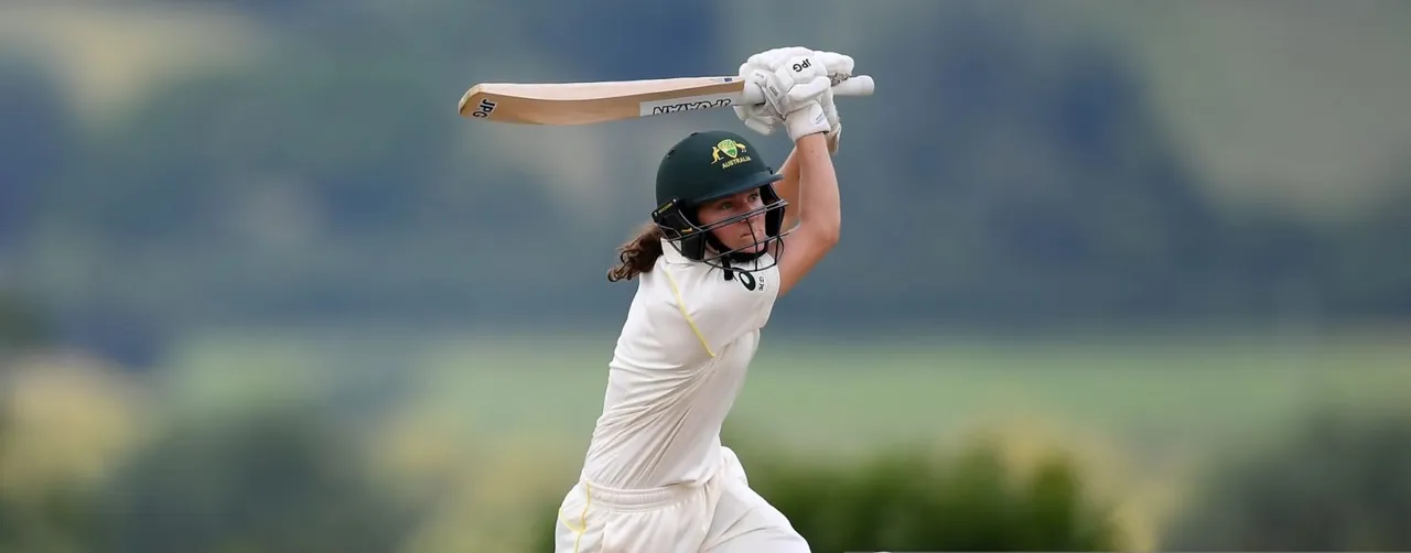 Maddy Darke signs with Sydney Sixers