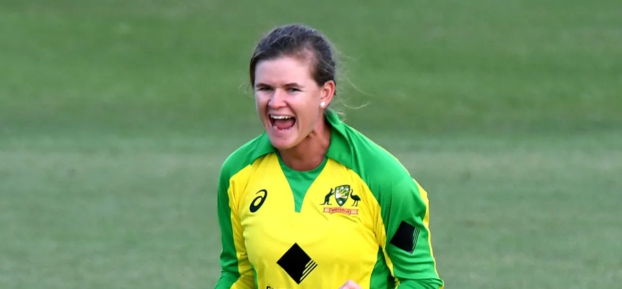 Jonassen seals top spot in ODI bowling rankings