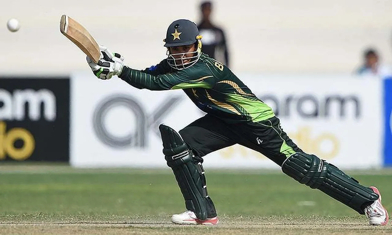 Pakistan beat Sri Lanka in a dramatic 1 wicket win in the 1st T20