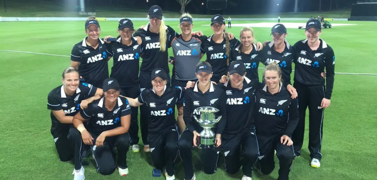 Lauren Down's century helps the White Ferns win over GG XI