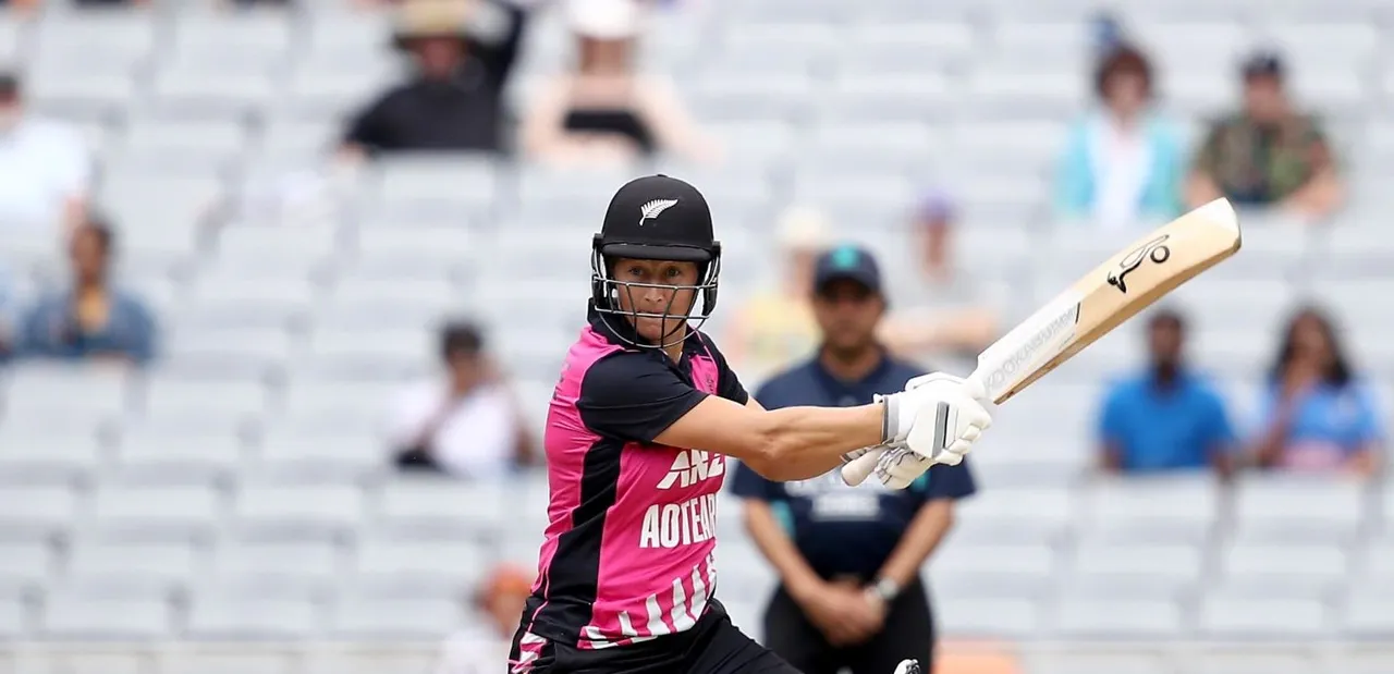 Hayley Jensen, Sophie Devine shine as New Zealand topple Sri Lanka