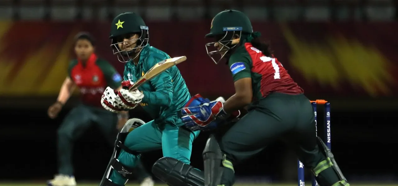Bowlers' star in Pakistan's win over Bangladesh