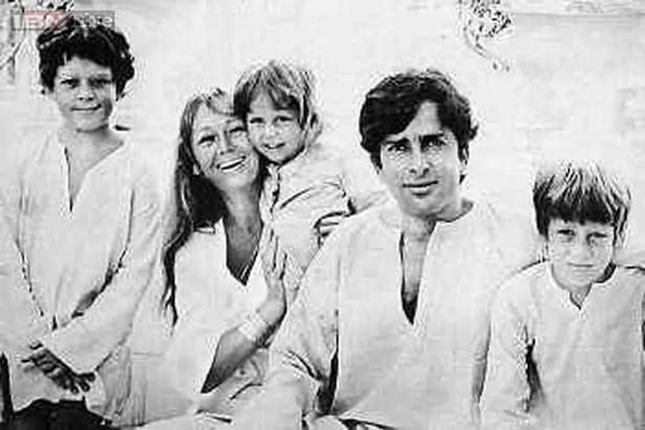 Shashi Kapoor's Most Adorable Family Pictures | Filmfare.com