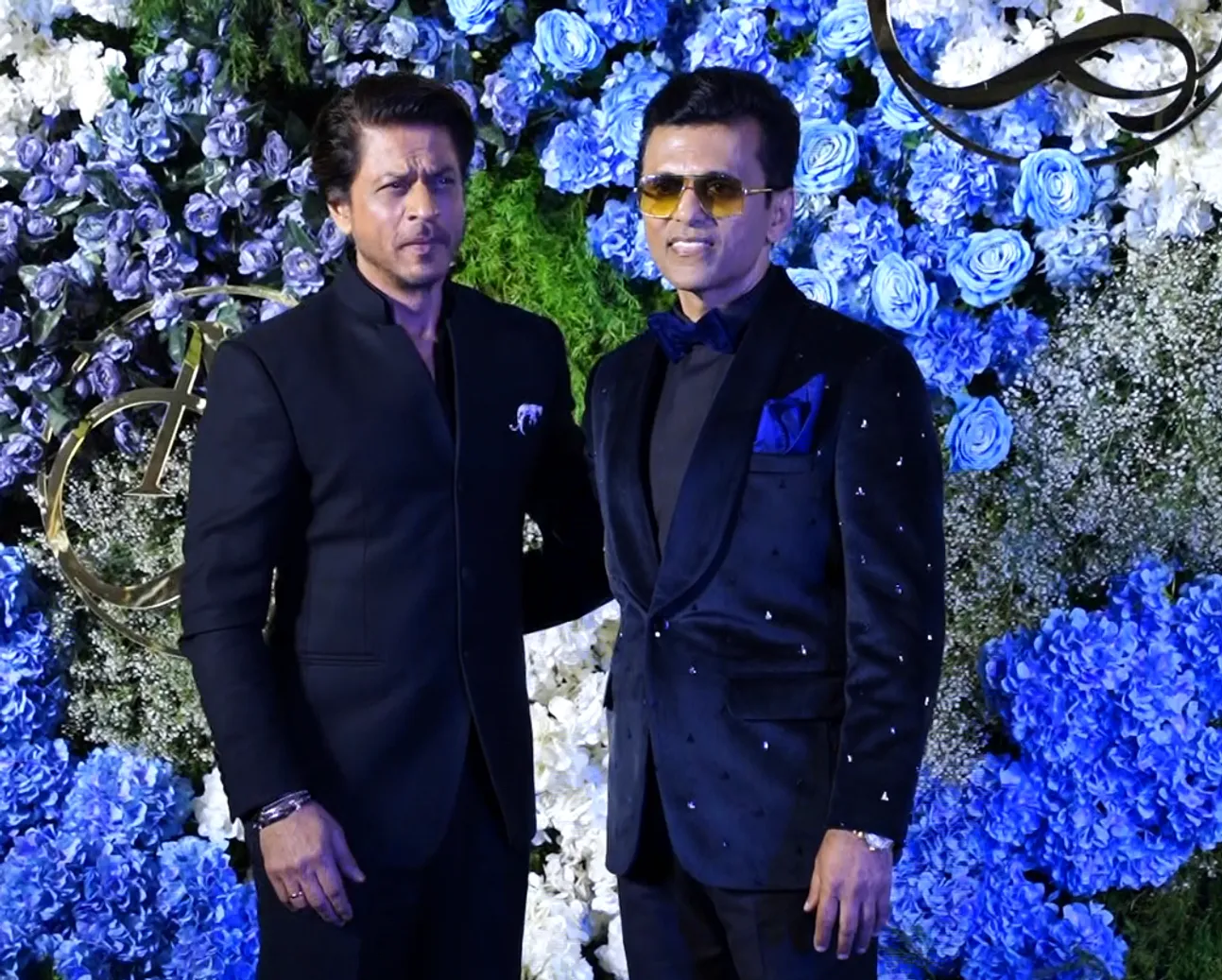 SRK brings his charm to wedding reception of producer Anand Pandit's  daughter – ThePrint – ANIFeed