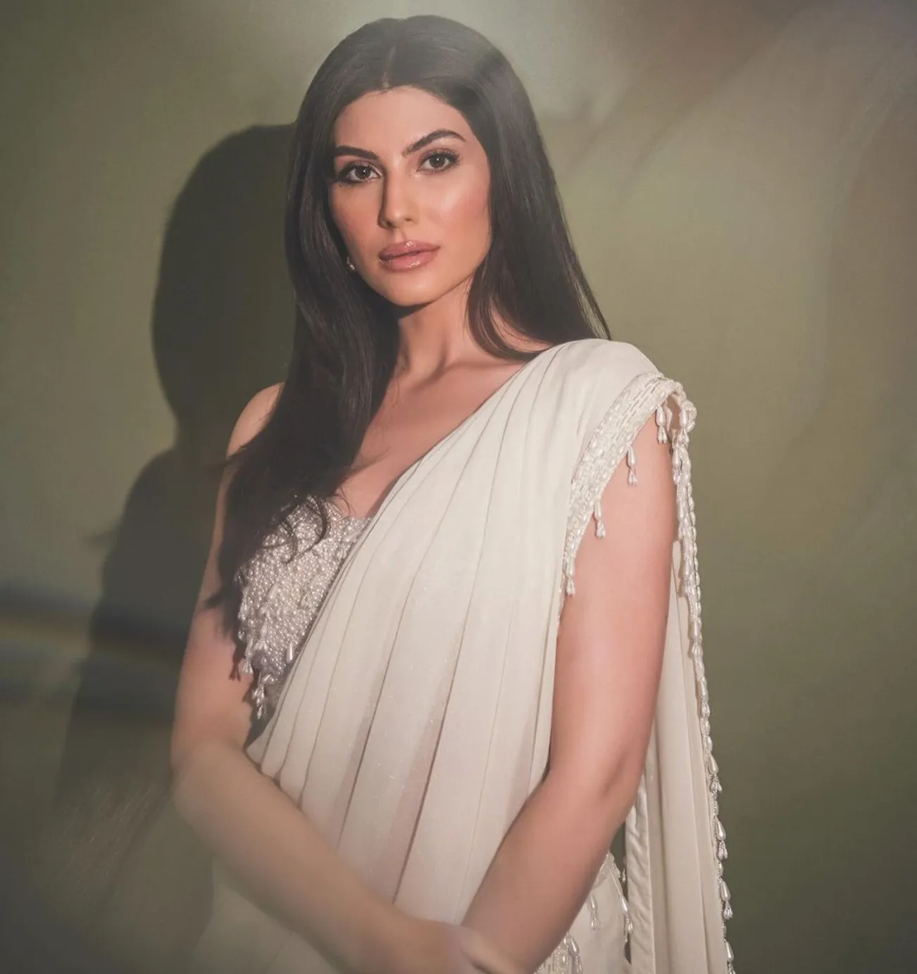 Elnaaz Norouzi on Bollywood's Persian Song Trend