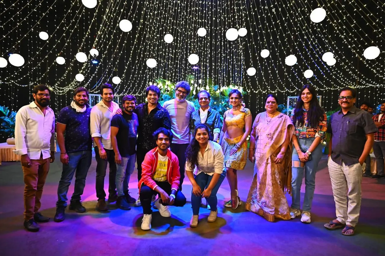 Star Director Trivikram Visits Usha Parinayam Sets - IndustryHit.Com