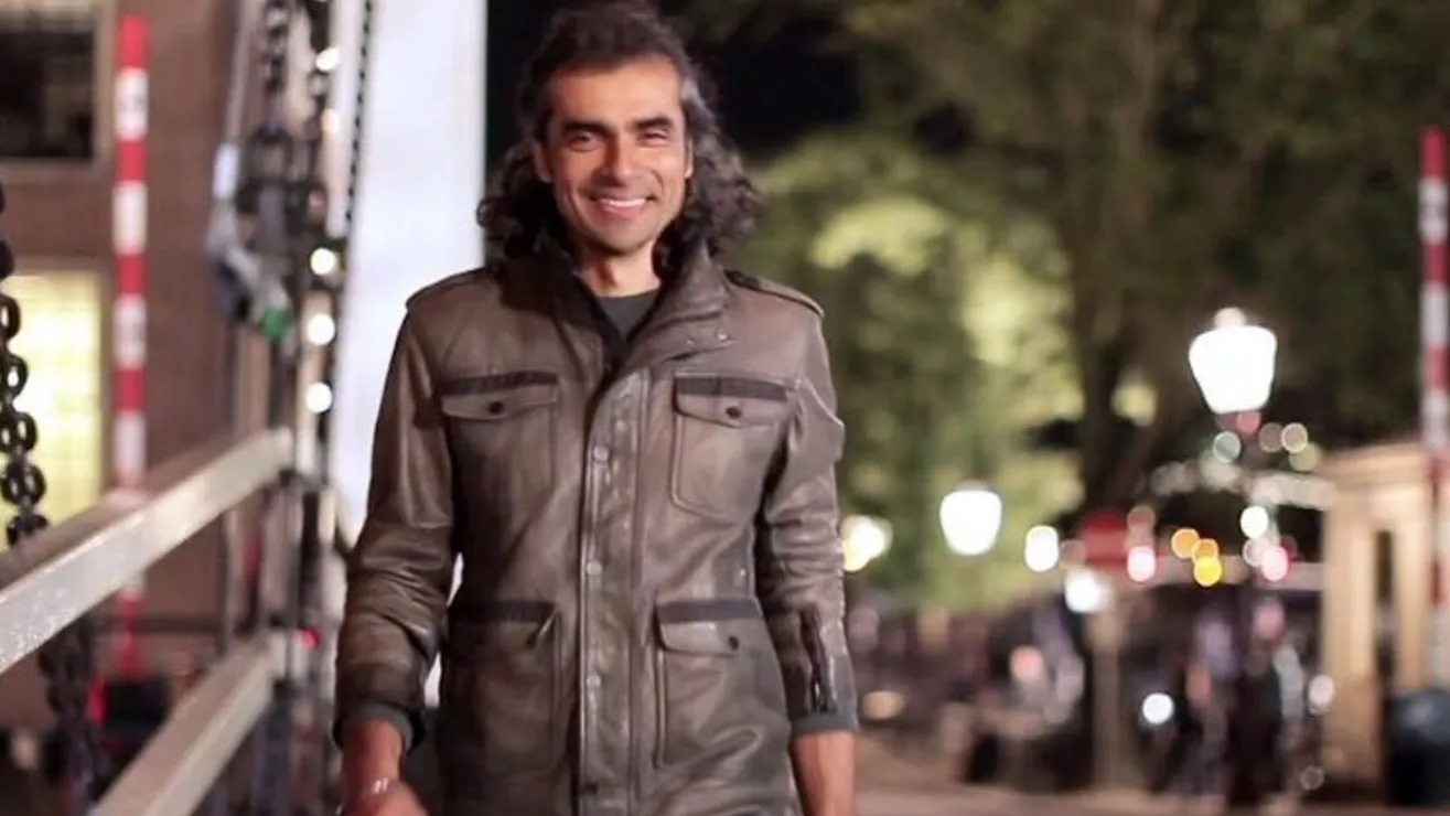 Imtiaz Ali Reveals He Had Doubts About Diljit Dosanjh Casting For Parineeti  Chopra Starrer Amar Singh Chamkila - Entertainment News: Amar Ujala - Amar  Singh Chamkila:दिलजीत दोसांझ को कास्ट करने को लेकर