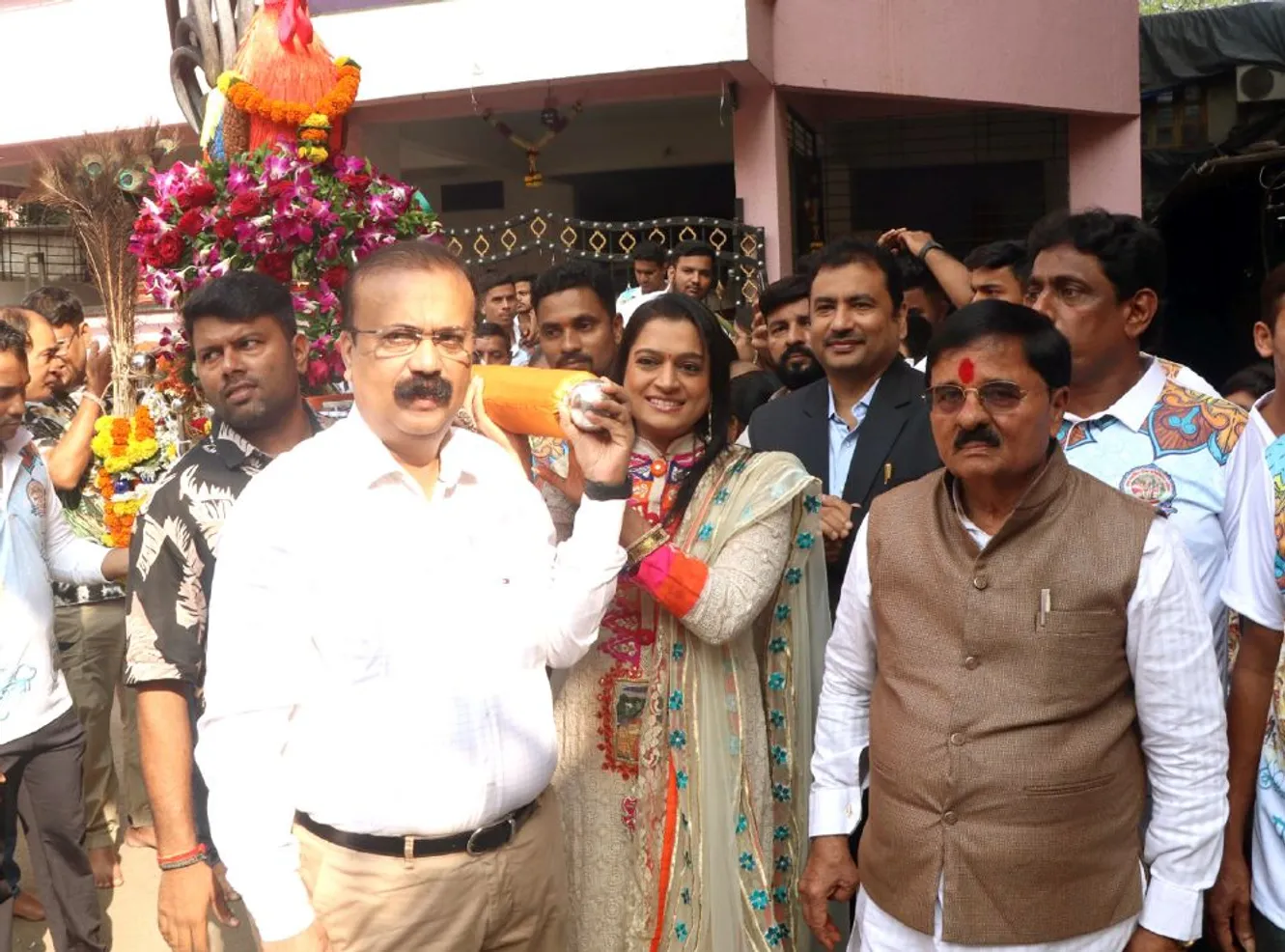 Rajesh Narvekar , Ekta Jain, Dr Santosh Pandey & Chandu Patil 2.jpg