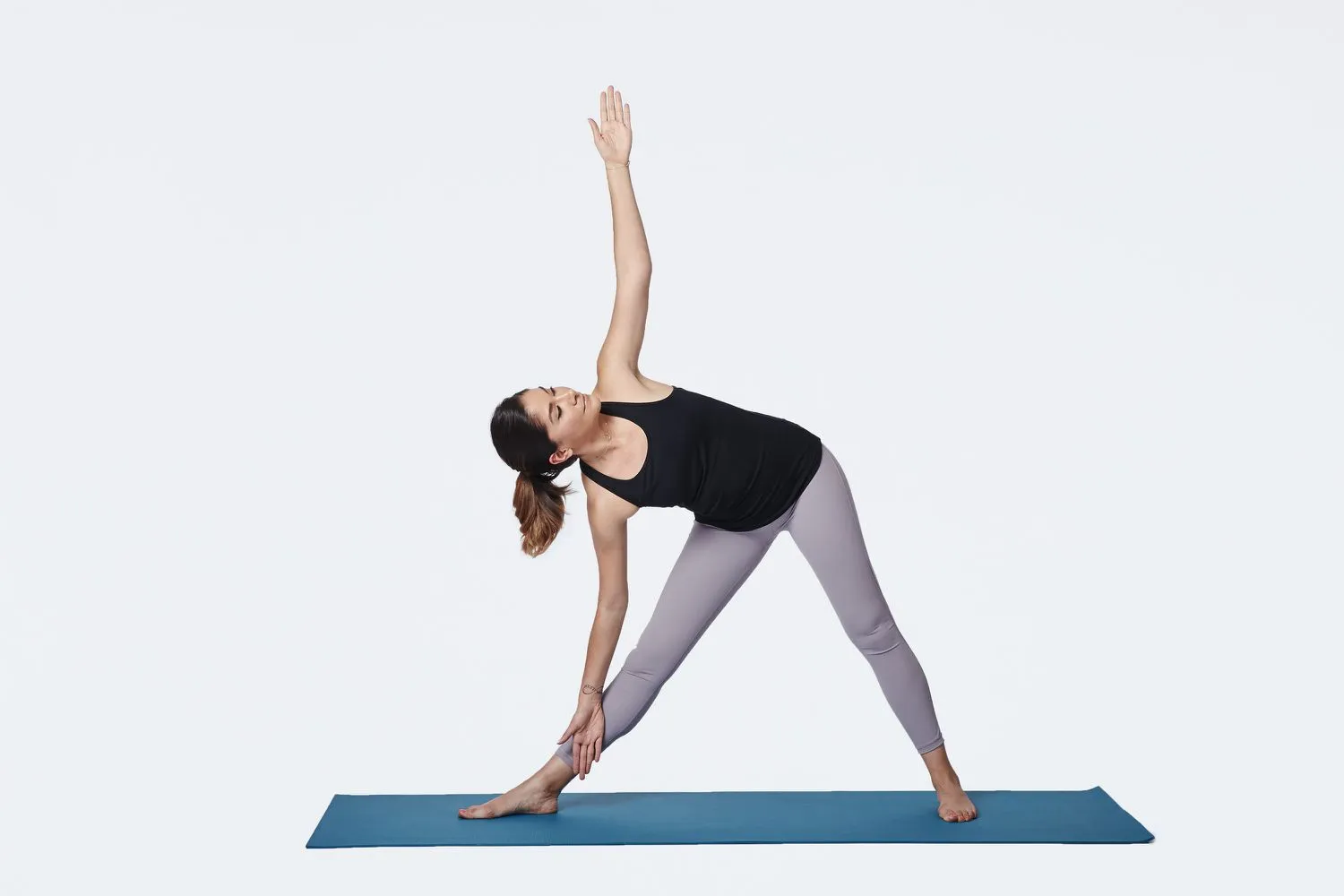 Trikonasana (Triangle pose)