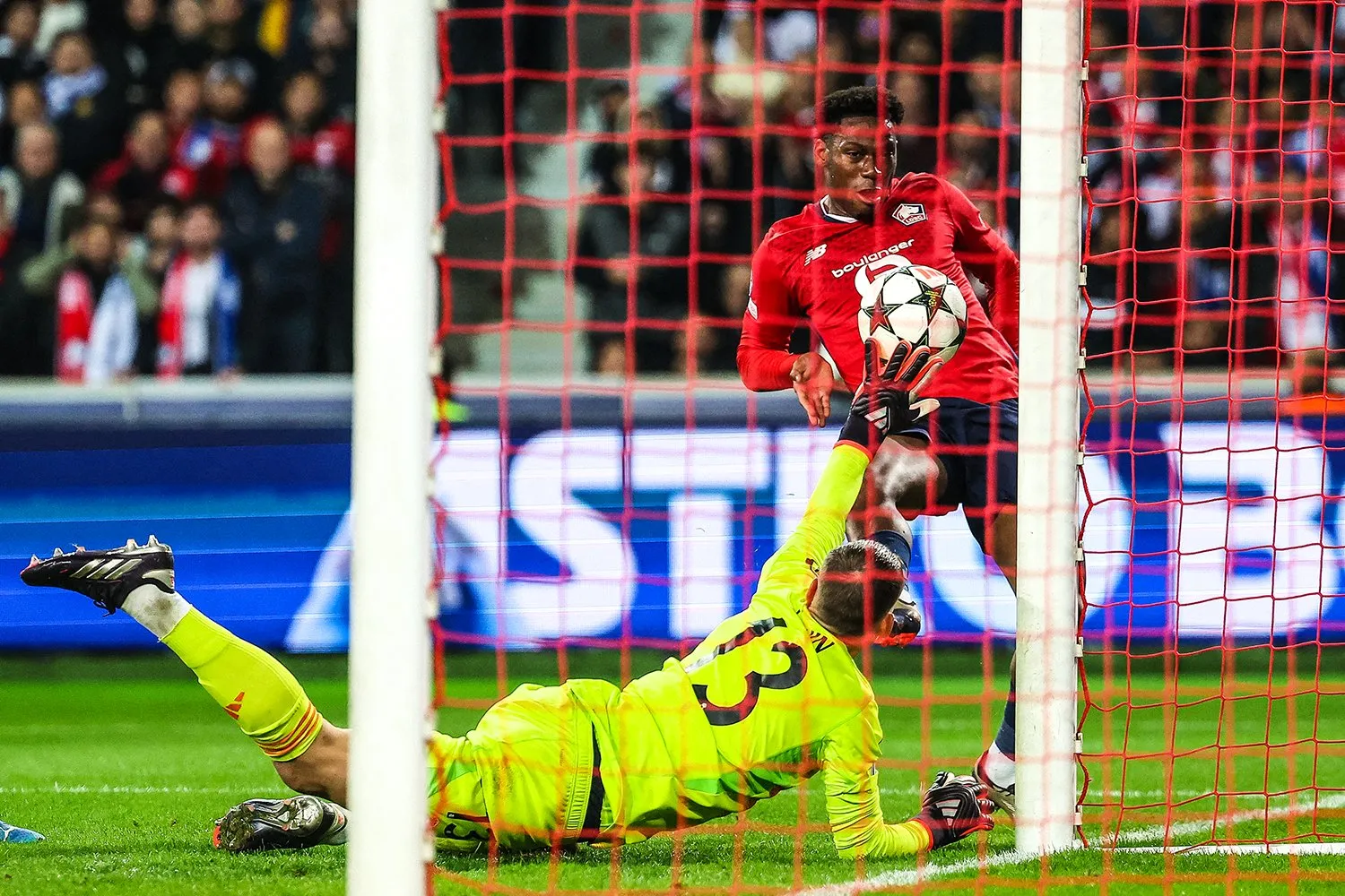 Lille vs Real Madrid UCL 2024-25 LIVE Updates, Scores, News and Free Commentary - Lunin with a save for Real Madrid - sportzpoint.com