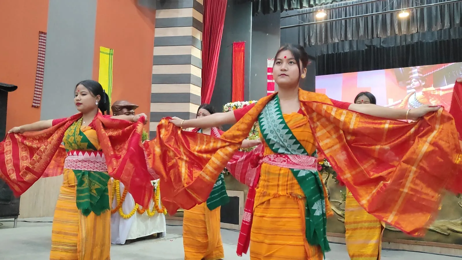 বড়ো নৃত্য