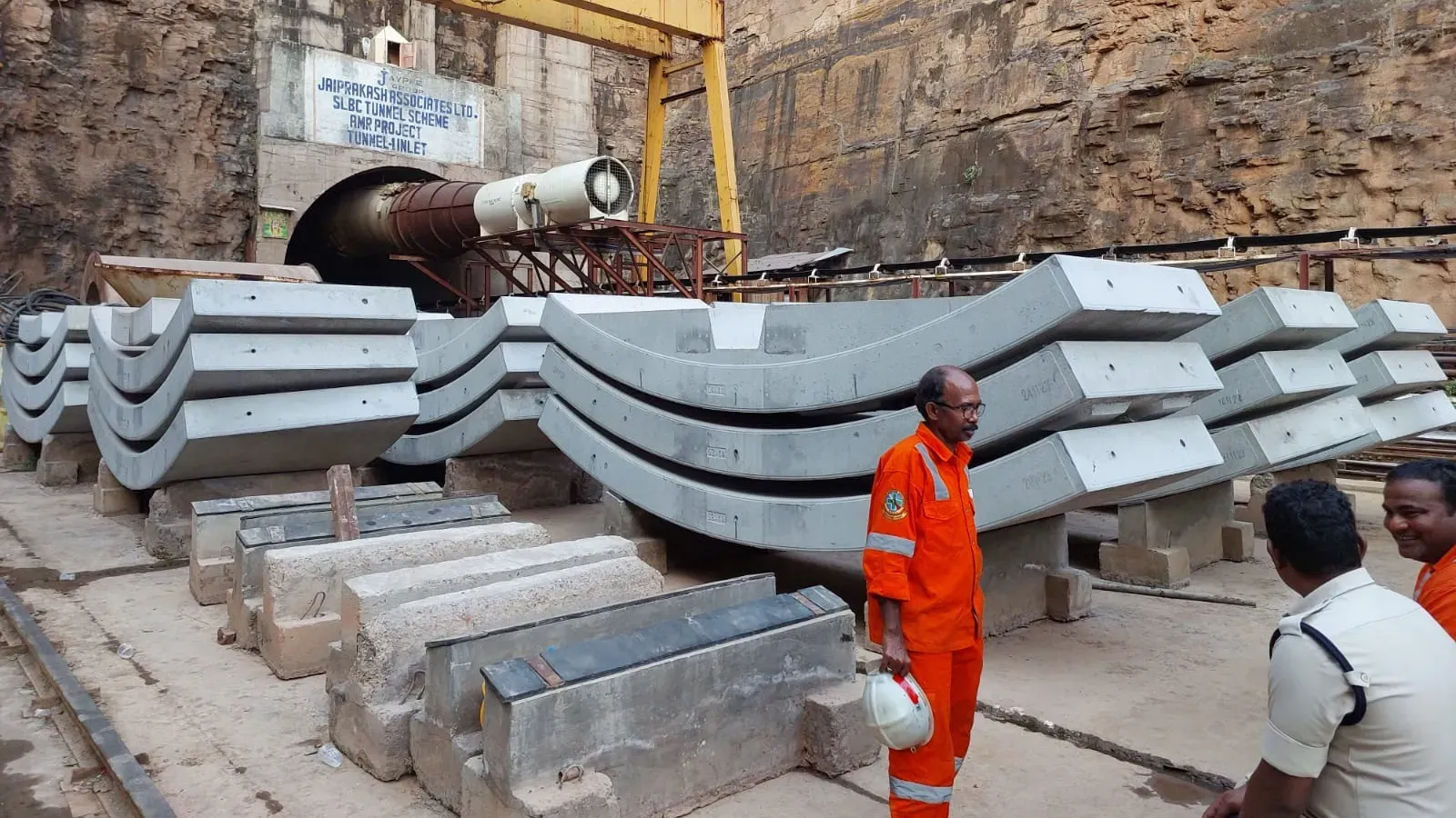 telangana-tunnel-collapse