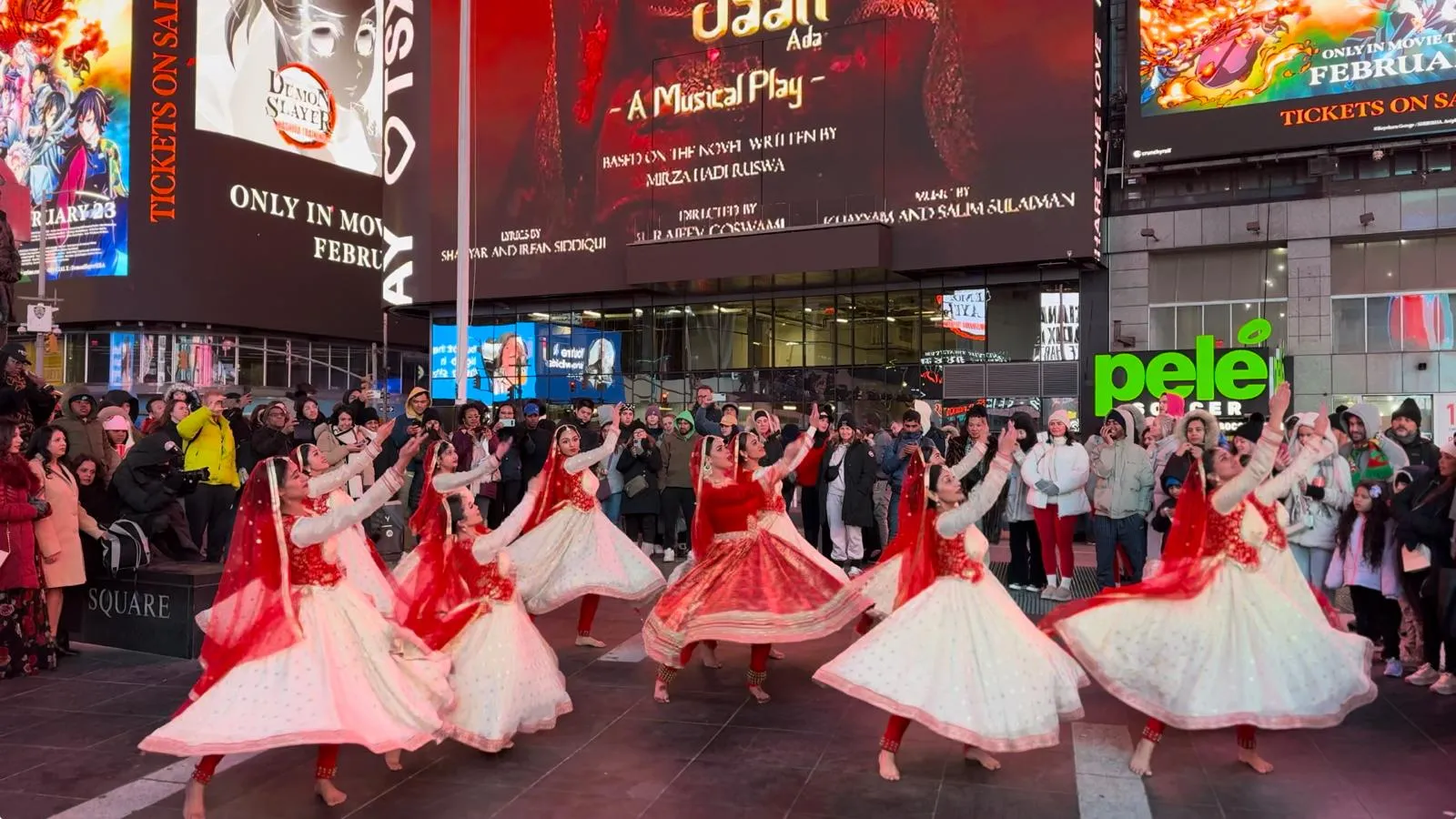 Bihar Neetu Chandra Srivastava shines at Times Square in America 