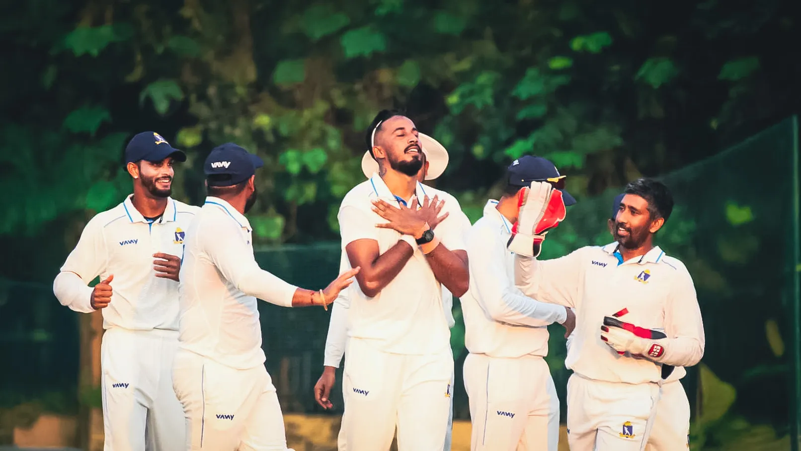 Ishan Porel took three wickets in Bengal vs Kerala match on Day 2 - sportzpoint.com