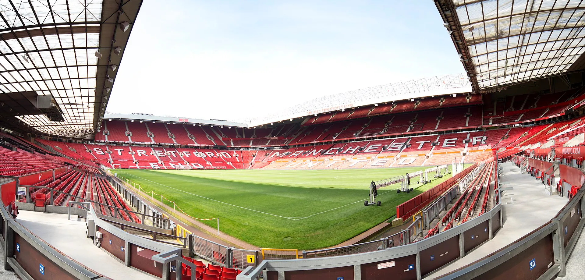 Manchester United vs Liverpool: Old Trafford -sportzpoint.com