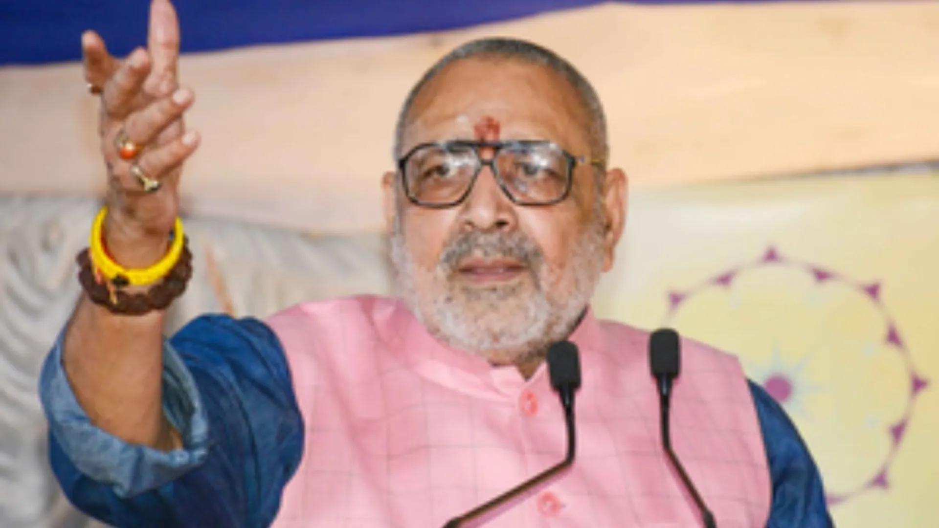 Giriraj Singh
