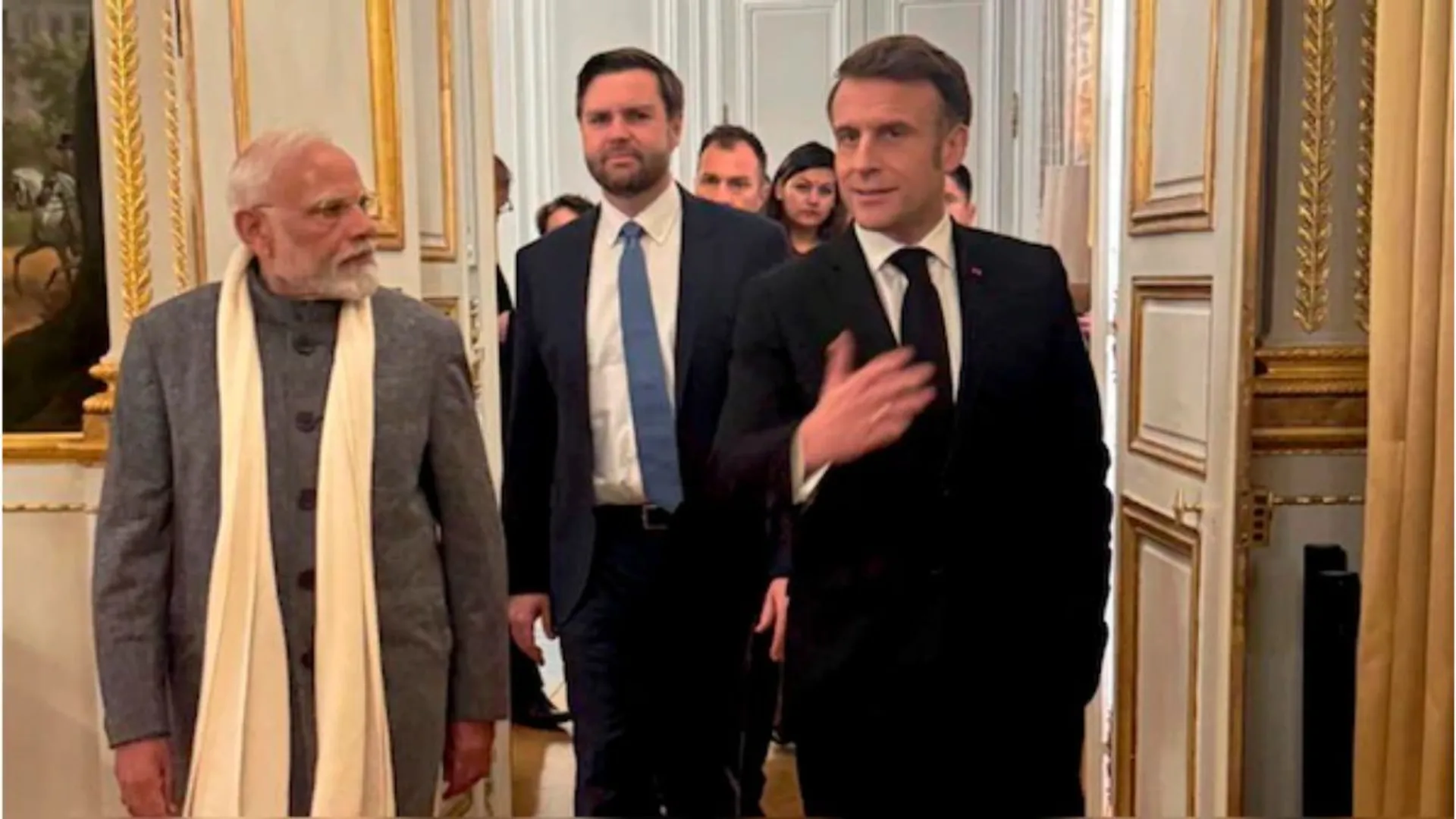 फ्रांस के एआई समिट में प्रधानमंत्री मोदी, राष्ट्रपति इमैनुएल मैक्रों और अमेरिका के उपराष्ट्रपति जेडी वेंस