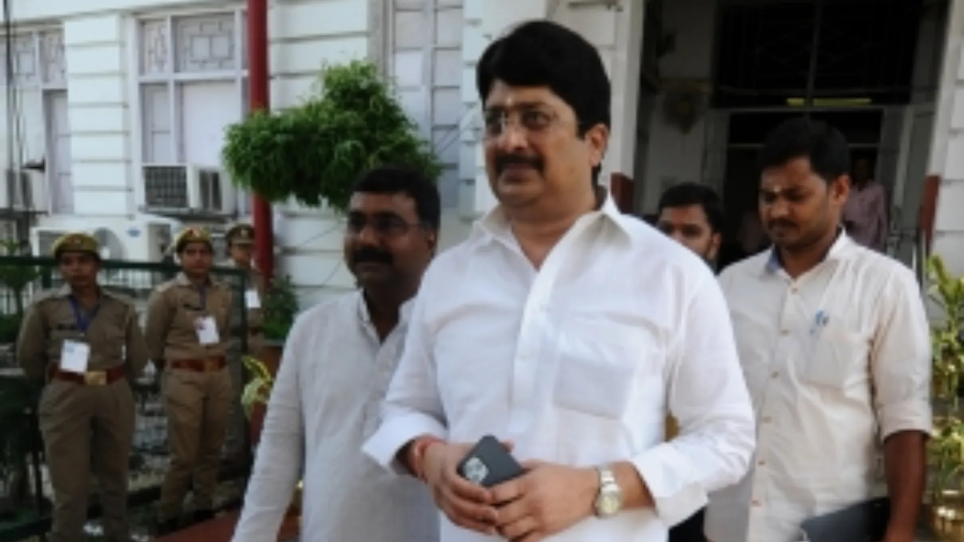 Raja Bhaiya Mla fir filed against him by wife bhanvi singh 