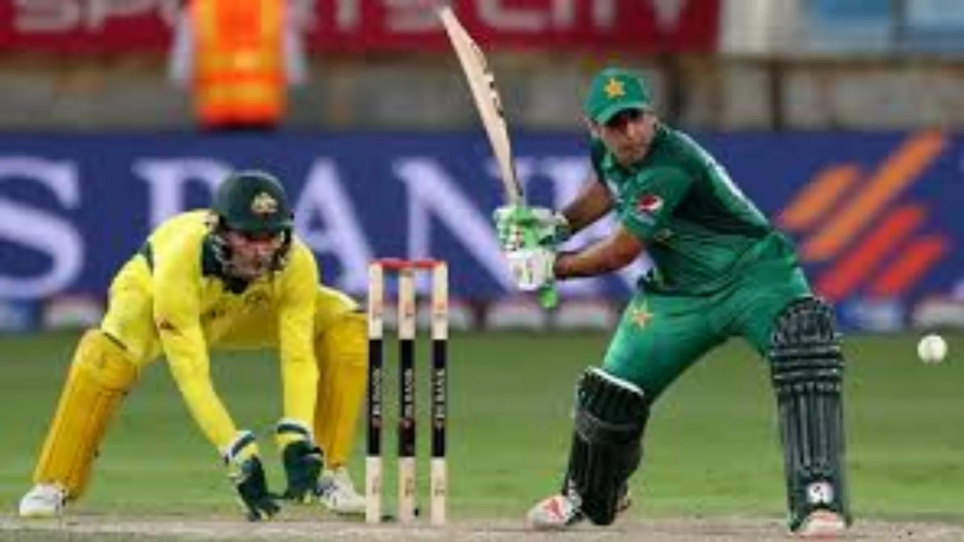 Pakistan के इस खिलाड़ी बल्ले से मचा दिया कोहराम