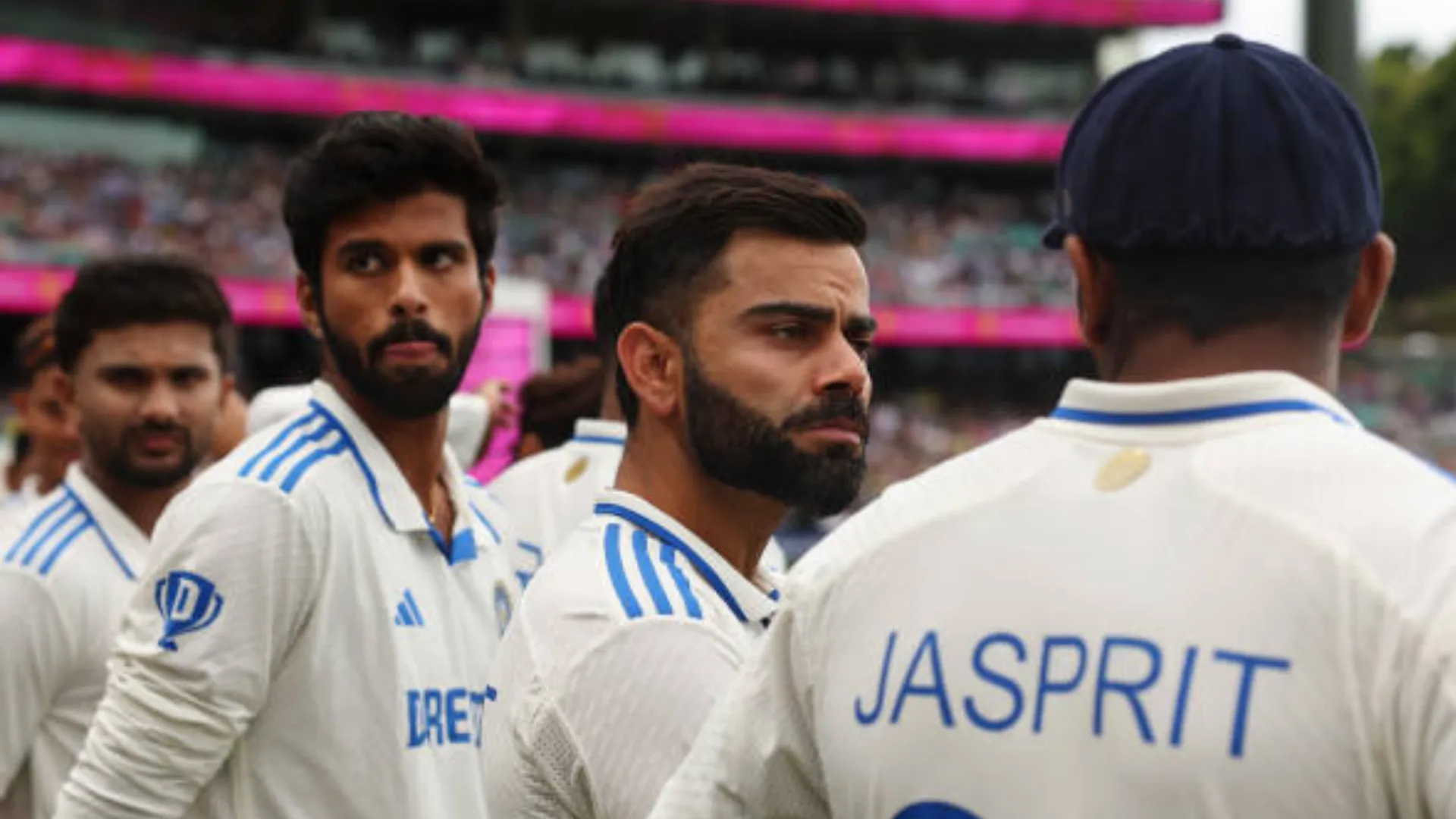 Rohit Sharma के बचाव में उतरा यह खिलाड़ी