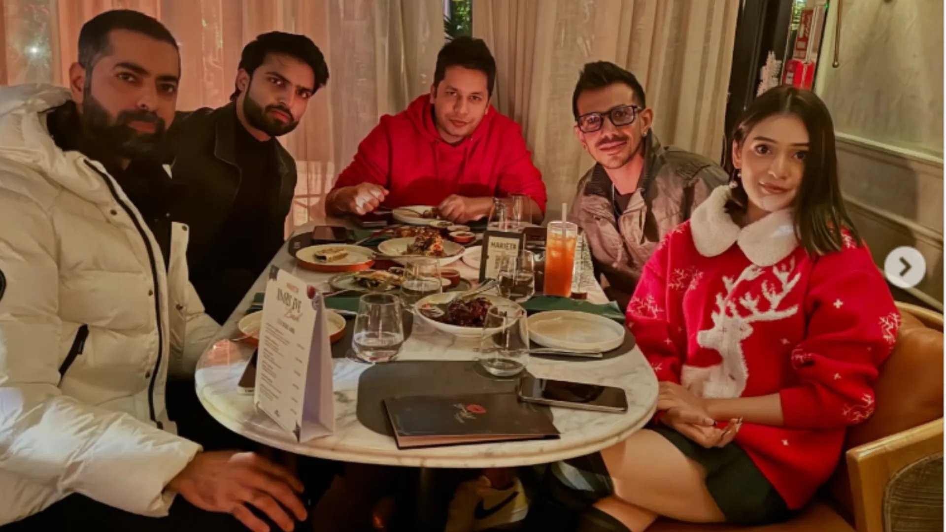 Yuzvendra Chahal तलाक के बीच इस हसीना को कर रहे हैं डेट ? 