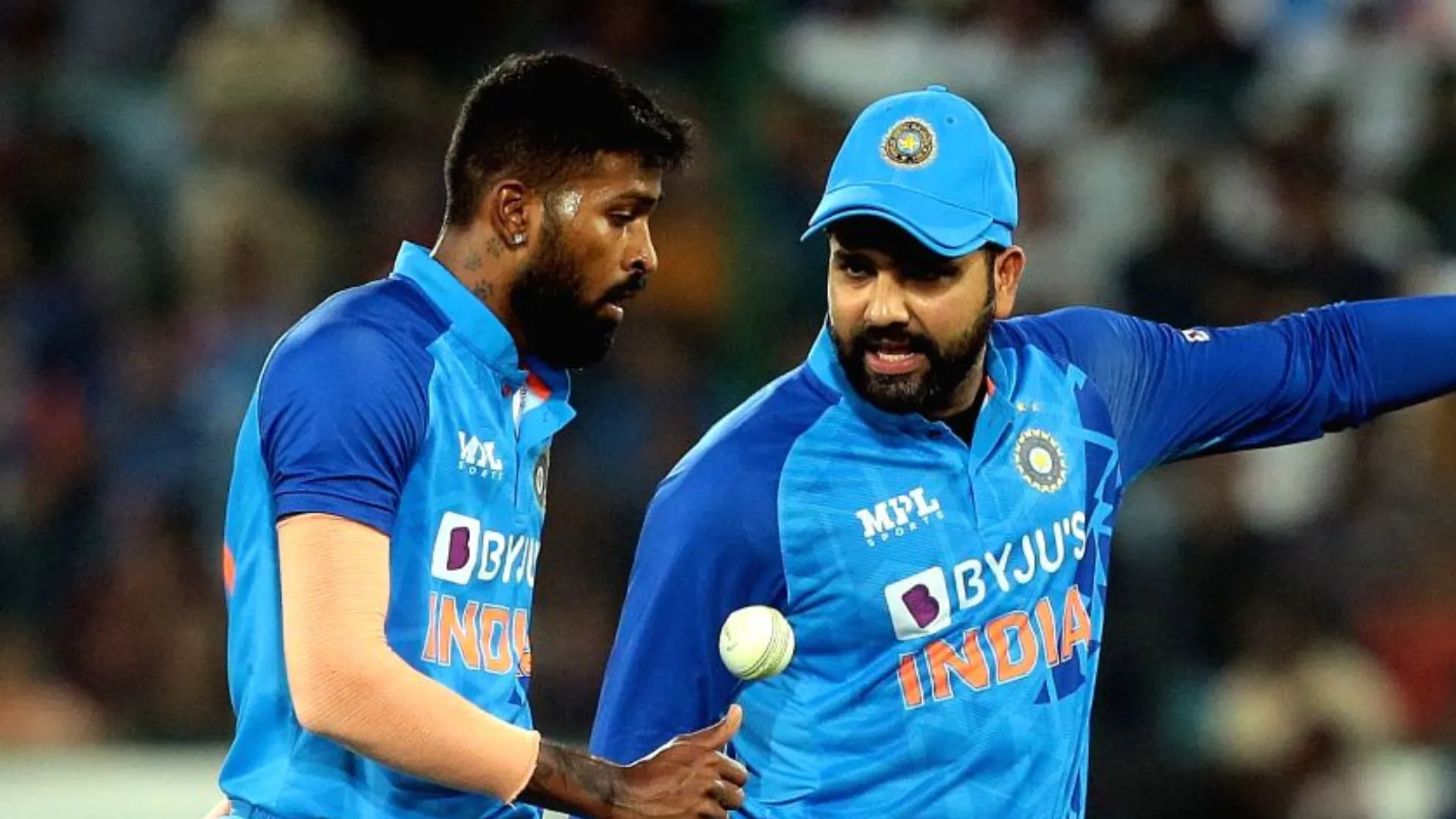 क्या Rohit Sharma वाकई इस खिलाड़ी निकाल रहे हैं दुश्मनी ?