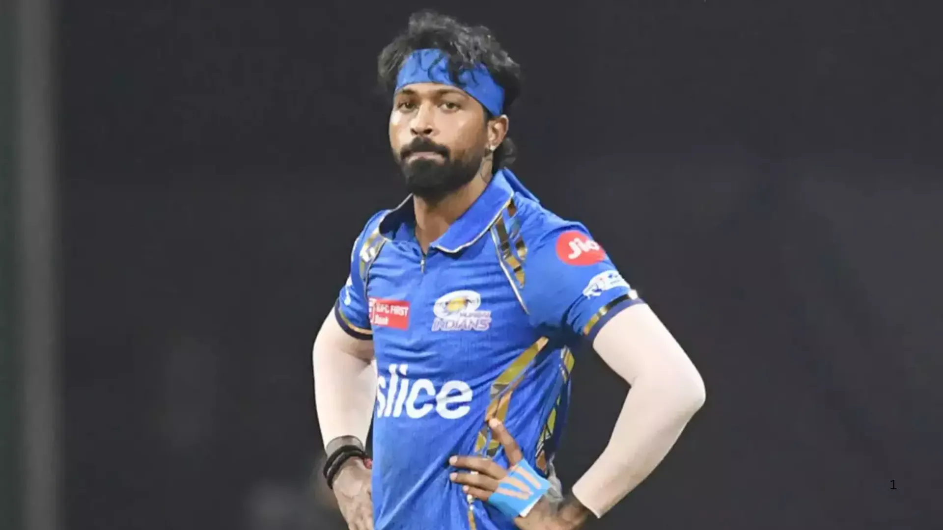 मुंबई के कप्तान हार्दिक पांड्या IPL 2025 से बाहर हो सकते हैं.