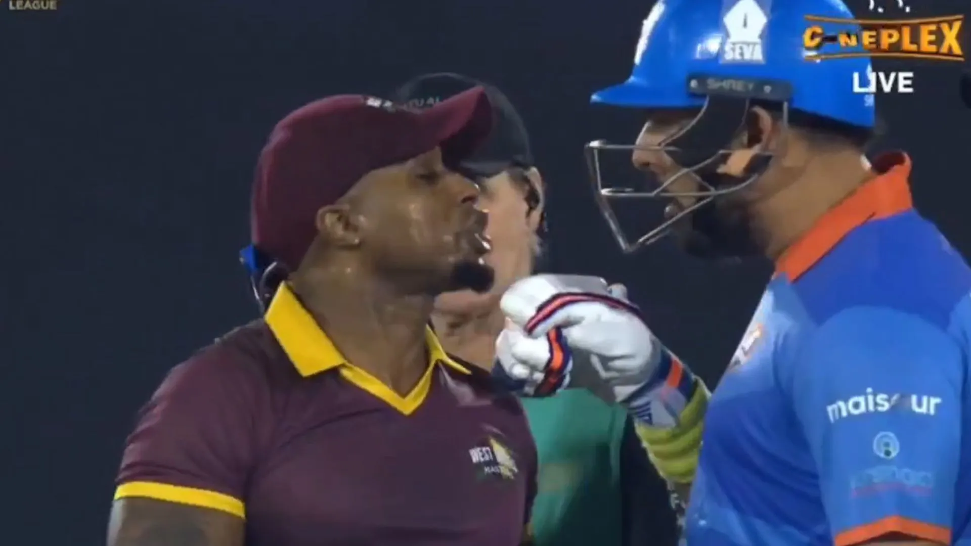 Yuvraj Singh और टीनो बेस्ट की बीच हुई ‘तू-तू, मैं-मैं’ 