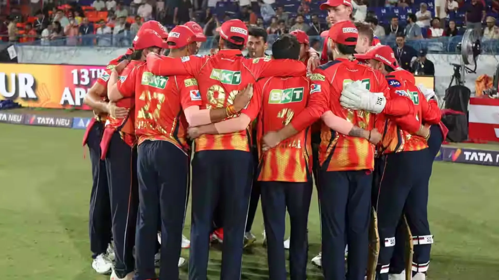 इस प्लेयर का इंटरनेशनल क्रिकेट के बाद IPL 2025 में डगमगाया प्रदर्शन