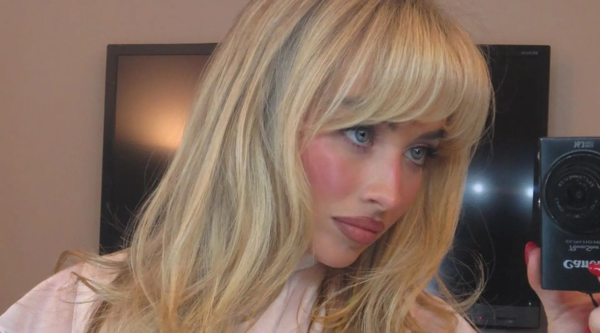 ELLE Beauty Radar: Are You Blush Blind? What Is It And How To Avoid It